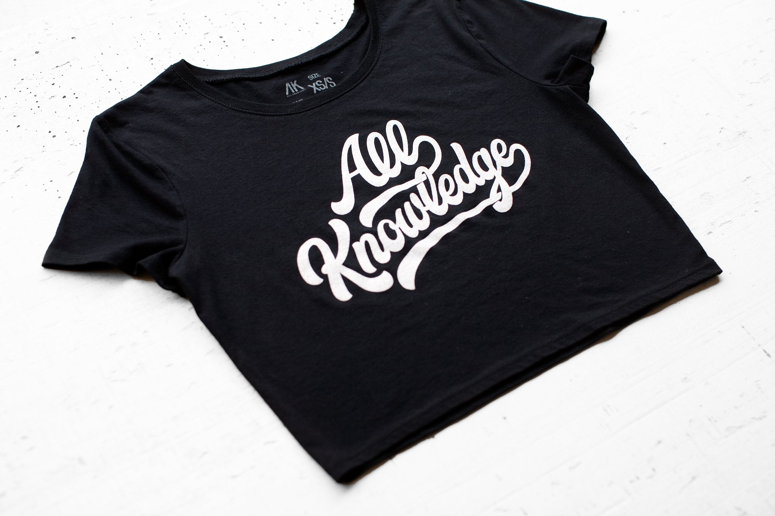AK Script Crop Tee | Women's T-Shirt - All Knowledge Journey

